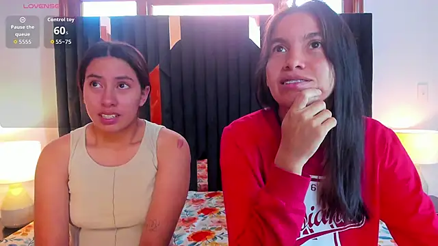 Sofy and Mia online show from 12-01-25, 12:32