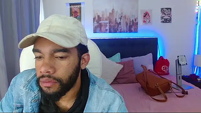 andresnoir  online show from 12-22-25, 01:52