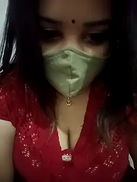 Snapshot of Beauty_Queen_Soniya chatting on 11-28-25, 05:15 Beauty Queen Soniya online show from 11-28-25, 05:15