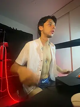 Snapshot of ErosDominant chatting on 10-27-25, 05:22 ErosDominant online show from 10-27-25, 05:22