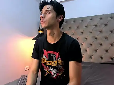 Snapshot of ErosDominant chatting on 11-07-25, 04:34 ErosDominant online show from 11-07-25, 04:34