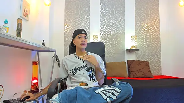 Snapshot of JacobBlackwell_ chatting on 10-13-25, 08:09 JacobBlackwell online show from 10-13-25, 08:09