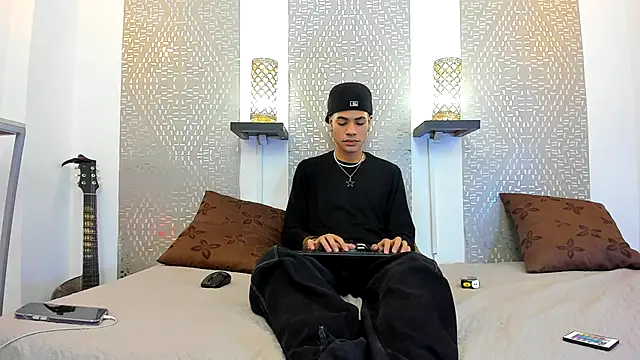 Snapshot of JacobBlackwell_ chatting on 10-15-25, 07:58 JacobBlackwell online show from 10-15-25, 07:58