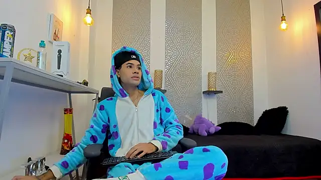 Snapshot of JacobBlackwell_ chatting on 11-09-25, 07:34 JacobBlackwell online show from 11-09-25, 07:34