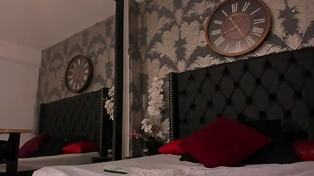 Snapshot of Valeria_Collin chatting on 12-02-25, 02:34 Valeria Collin online show from 12-02-25, 02:34