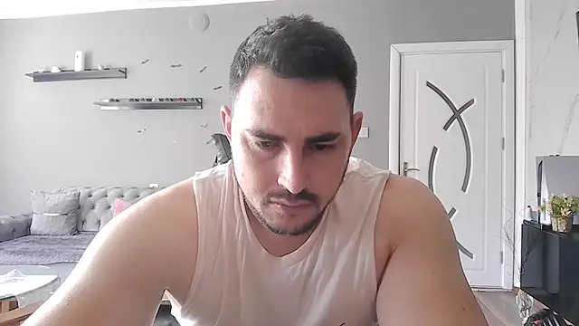 Snapshot of mastermute chatting on 03-04-26, 08:42 mastermute online show from 03-04-26, 08:42