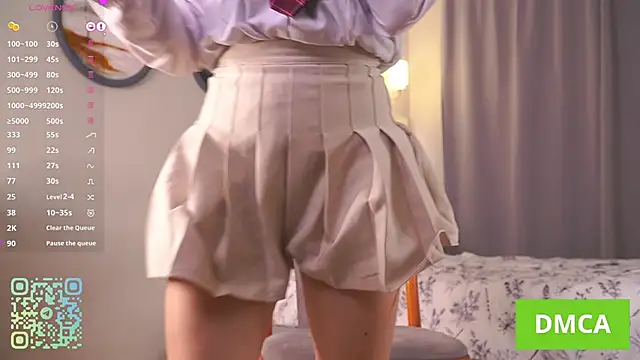 JohnetteConstine online show from 10-22-25, 06:35