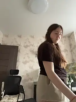 Charming hamster  online show from 01-06-26, 11:03