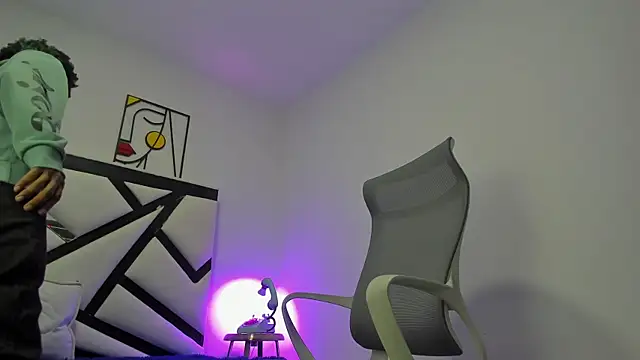 REDBRYAN EBANO online show from 10-17-25, 07:27