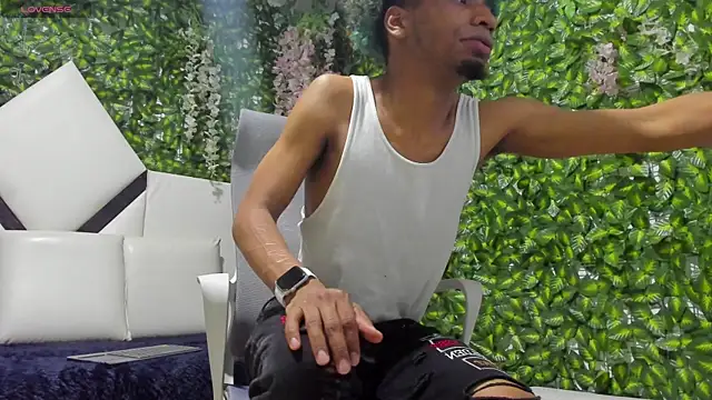 REDBRYAN EBANO online show from 10-21-25, 09:04