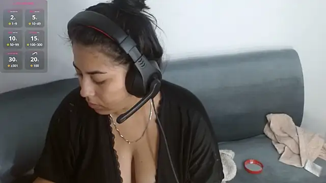 mariam ferrer online show from 10-14-25, 04:57