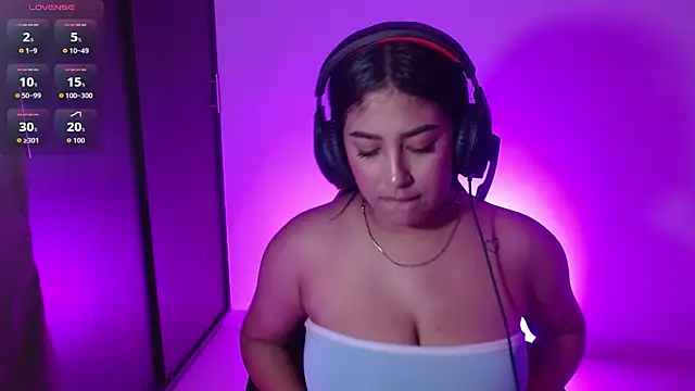 mariam ferrer online show from 10-31-25, 04:46