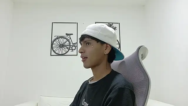 SEBAS LOVER  online show from 10-14-25, 09:15