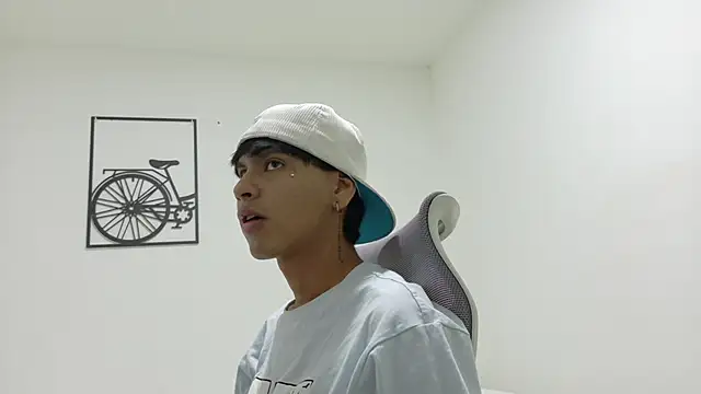 SEBAS LOVER  online show from 10-15-25, 07:58