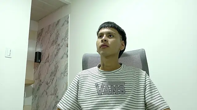 SEBAS LOVER  online show from 10-20-25, 07:58