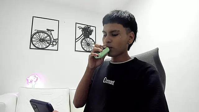 SEBAS LOVER  online show from 10-22-25, 07:46