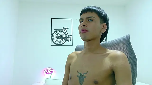 SEBAS LOVER  online show from 10-29-25, 09:16