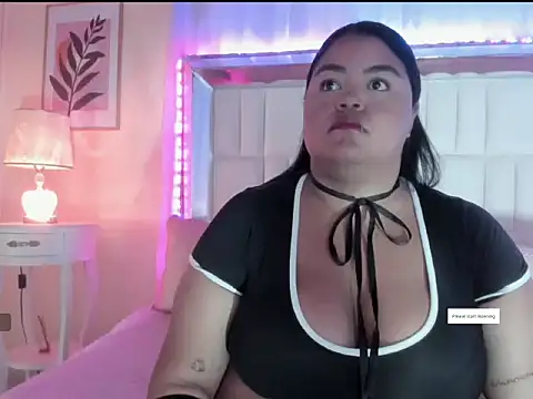 Snapshot of LunaaBlaze chatting on 11-14-25, 12:26 LunaaBlaze online show from 11-14-25, 12:26