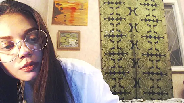 Snapshot of Lady_Elsa_Snow chatting on 11-09-25, 03:21 Lady Elsa Snow online show from 11-09-25, 03:21