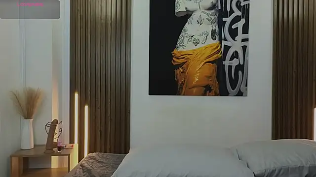 Kitty Bombon online show from 11-13-25, 07:46