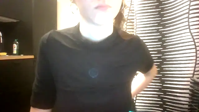 Snapshot of SuperValentina chatting on 03-16-26, 09:08 SuperValentina online show from 03-16-26, 09:08