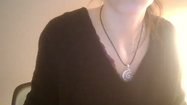 Snapshot of SuperValentina chatting on 03-20-26, 03:50 SuperValentina online show from 03-20-26, 03:50