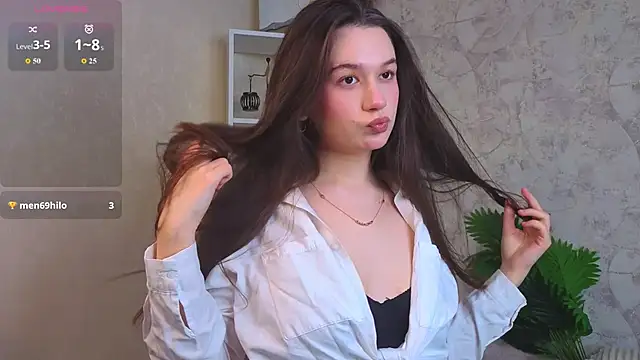 Snapshot of _sunrising_ chatting on 10-22-25, 03:07 sunrising online show from 10-22-25, 03:07