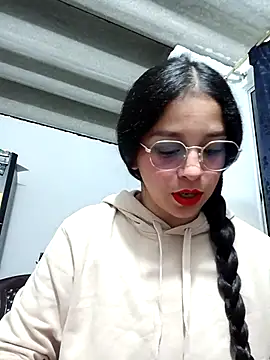 Eloisa smith online show from 10-12-25, 04:55