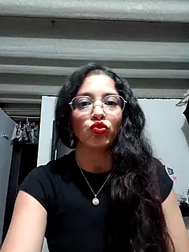 Eloisa smith online show from 10-29-25, 04:59