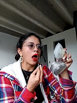 Eloisa smith online show from 10-29-25, 09:49