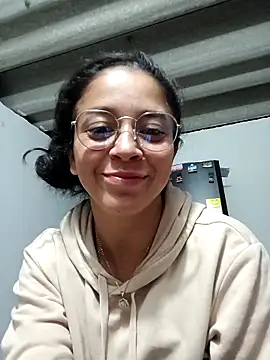 Eloisa smith online show from 11-05-25, 04:34