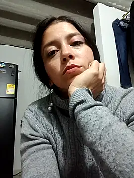 Eloisa smith online show from 11-15-25, 05:27