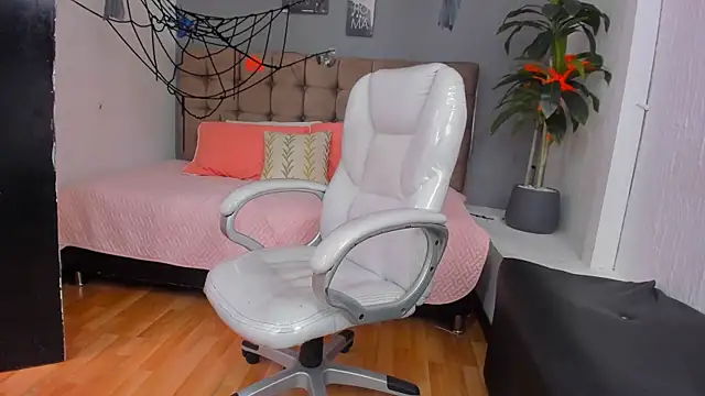 Vannelope bigboobs online show from 10-21-25, 12:55