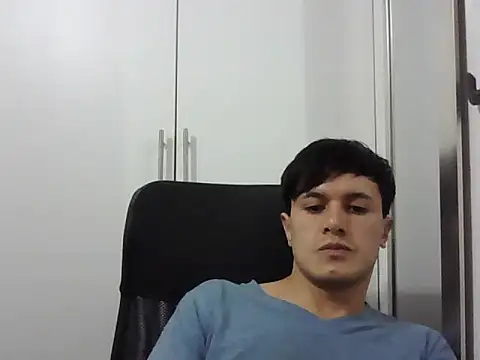Snapshot of robxda21 chatting on 10-14-25, 05:08 robxda21 online show from 10-14-25, 05:08