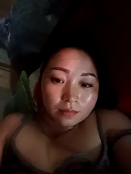 miemie-xx online show from 10-20-25, 01:06