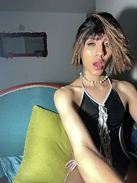 SiaraRealist online show from 03-10-26, 02:05