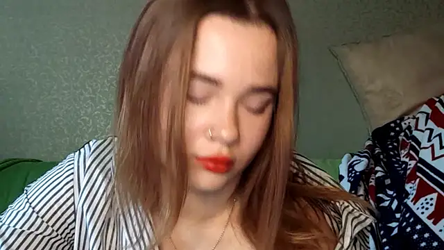 QuiveredFrown online show from 10-11-25, 11:42