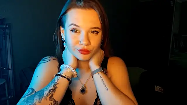 QuiveredFrown online show from 10-21-25, 12:28