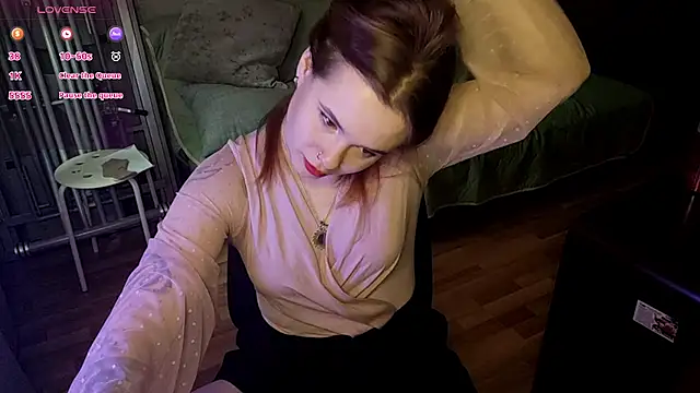 QuiveredFrown online show from 10-28-25, 11:58