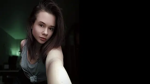 QuiveredFrown online show from 10-31-25, 12:06