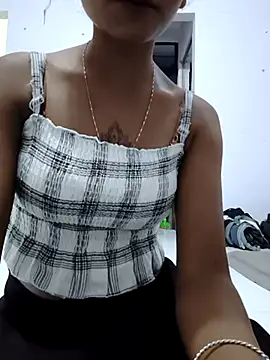 sexy Lili 01 online show from 10-07-25, 05:10