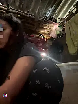 hello-cute online show from 11-15-25, 08:33