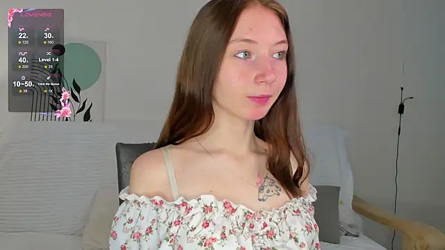 Snapshot of try_love_ chatting on 11-08-25, 08:03 try love online show from 11-08-25, 08:03