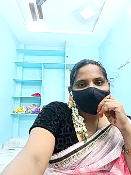 Snapshot of kajal-kajal1 chatting on 11-18-25, 12:53 kajal-kajal1 online show from 11-18-25, 12:53