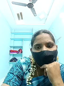 Snapshot of kajal-kajal1 chatting on 11-29-25, 05:05 kajal-kajal1 online show from 11-29-25, 05:05