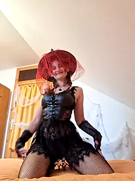 Snapshot of Nika_aa chatting on 10-21-25, 09:21 Nika aa online show from 10-21-25, 09:21