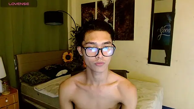 AsianCarl online show from 11-12-25, 05:02