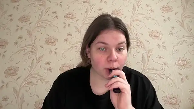 Crave Elise online show from 10-26-25, 06:19