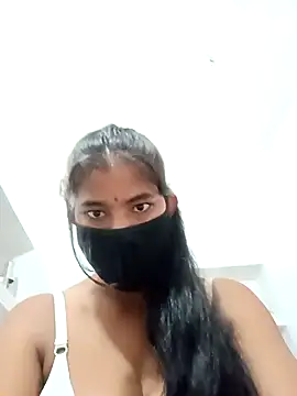 Hot radhaji online show from 10-16-25, 07:42