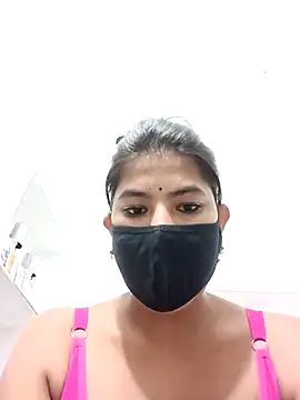 Hot radhaji online show from 11-06-25, 03:46